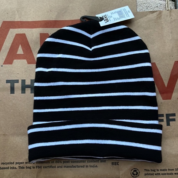 VANS BREAKIN CURFEW KNIT CUFF BEANIE ADULT HAT BLACK WHITE VN0A5GUV2UC - Picture 6 of 16